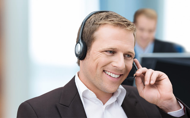 Kontakt Mann mit Headset