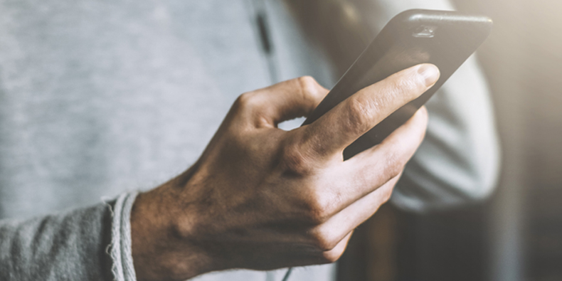 Nebenmotiv Handyversicherung TechnikSchutz Plus